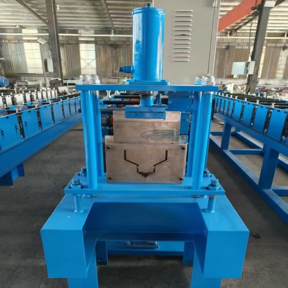 Continuous Ridge Ridge Cap Roll Forming Machine Steel Roof Ridge Cap Cold Bending ...