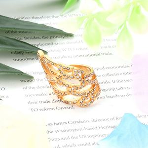 Nouvelles bagues en acier inoxydable doré et diamants de luxe pour adolescents, bijoux - Product Image 6