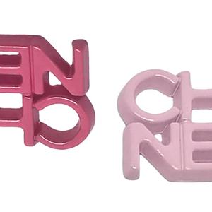 เครื่องรางแบบ DIY หรูหราแบนออกแบบเสน่ห์สำหรับเคสโทรศัพท์ขยะอุปกรณ์ตกแต่งโลโก้แบรนด์แฟชั่นโลหะเสน่ห์0472 - Product Image 1