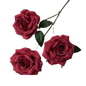 Artisanat, roses artificielles à trois têtes, fleurs en soie, décorations de mariage réalistes - Product Image 5