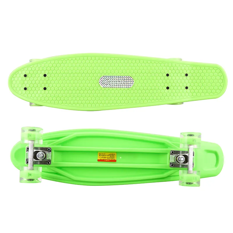 新しいデザイン22インチプラスチックスケートボードフィッシュスケートボード