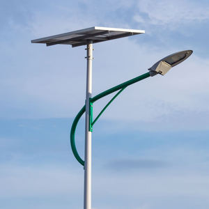 Postes de lámpara <span class=keywords><strong>solar</strong></span> al por mayor, solución de iluminación exterior elegante - Product Image 1