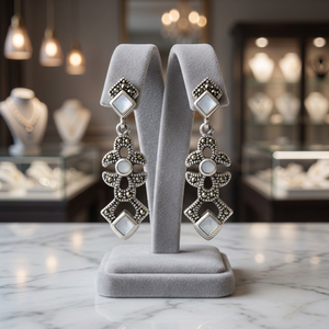 Pendientes de Aro Geométricos Clásicos para Mujer, Última Moda, Color Gris Metálico e Incrustaciones de Piedras Preciosas, Plata de Primera Calidad, Estilo Elegante para Bodas - Product Image 1