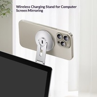 Soporte Magnético Giratorio para Teléfono con Carga Inalámbrica Plegable, Compatible con Magsafe, se Instala en la Pantalla Trasera para Rivian R2