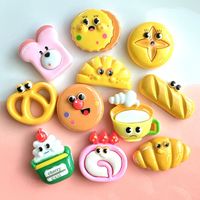 Breloques en résine en forme de pain, dessins animés, nourriture, décoration DIY pour coque de téléphone, chaussures