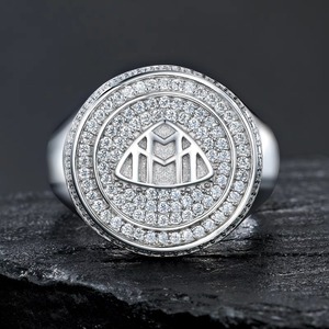 Anillo de Plata 925 con Moissanita, Diseño Novedoso y Brillante, Joyería de Moda, Anillo de Moissanita con Micro Pavé, Precio al por Mayor - Product Image 4