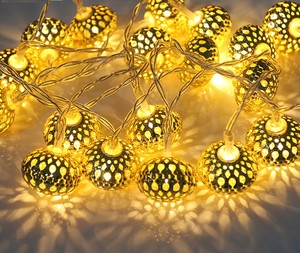 Nhà Máy Usb Powered/Battery Powered 3M <span class=keywords><strong>20</strong></span> Balls Globe Twinkle Sao Vàng Ma-rốc <span class=keywords><strong>Solar</strong></span> Battery <span class=keywords><strong>LED</strong></span> Giáng Sinh <span class=keywords><strong>String</strong></span> <span class=keywords><strong>Lights</strong></span> - Product Image 1