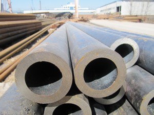 ASTM A519 4130 Aleación de alta precisión ASTM <span class=keywords><strong>A335</strong></span> <span class=keywords><strong>P11</strong></span> API 5L Tubería de acero al carbono sin costura negra Soldadura de tuberías Certificación TISI BIS - Product Image 4