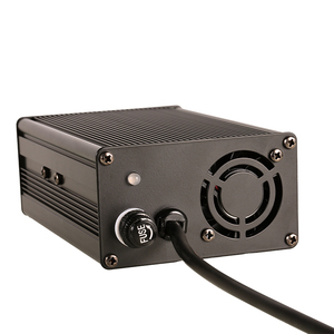 Chargeur de batterie au lithium-ion de <span class=keywords><strong>bonne</strong></span> <span class=keywords><strong>qualité</strong></span> C300 29,2V 10A 58,4V 5A 84V 3A 48V5A pour batterie de <span class=keywords><strong>voiture</strong></span> Chargeur de batterie 48v - Product Image 3