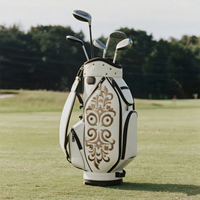 Sac de golf brodé à motif de défilement de vigne de la dynastie Tang de style chinois