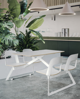 Table de salle à manger commerciale conforme aux normes ANSI/BIFMA, ensemble de 4 chaises, structure en acier, plateau en bois rectangulaire durable, style contemporain, idéal pour les centres commerciaux, les écoles, les hôtels