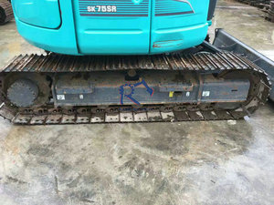 Mini-excavatrice sur chenilles Kobelco Sk75-8sr 7 tonnes d'occasion, faible nombre d'heures de fonctionnement, bon état, moteur principal, pompe hydraulique MOOG, distributeur Parker 1 - Product Image 4