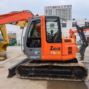 รถขุดไฮดรอลิกแบบตีนตะขาบ HITACHI ZX75 Zero Tail Swing Mini 7.5 ตัน ZX Zaxis 75 US ZX75US 7.5T 7.5Ton มือสอง สำหรับงานจัดสวน - Product Image 5