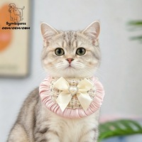 Bavoir personnalisé en tweed pour animaux de compagnie avec nœud en strass en forme de cœur et bord en satin à volants, pour chien et chat, fabrication sur mesure