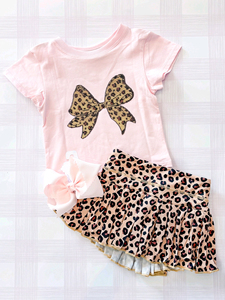 Ensemble de vêtements d'été pour bébés filles, 2 pièces, haut débardeur rose et bleu décontracté personnalisé, short à bord festonné, tenues mignonnes pour sœurs - Product Image 6
