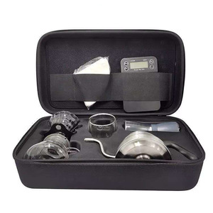 Set de Café Portátil con Molinillo Manual, Tetera de Cuello de Cisne, Gotero de Vidrio, Kit de Viaje, Estuche Negro de EVA con Cierre de Cremallera - Product Image 3