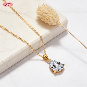 เฮงเดียน จิวเวลรี่ ขายส่ง สร้อยคอทองเหลืองชุบทอง 18K ประดับเพชรซิคอนทรงลูกแพร์เกรด AAA สำหรับผู้หญิง - Product Image 5