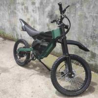 Moto électrique tout-terrain pour jeunes à vitesse unique avec moteur dans le moyeu arrière et batterie au lithium