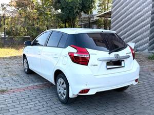 Auto Usata Toyota Vios <span class=keywords><strong>FS</strong></span> 1.5L CVT Edizione Fengchi 2017, Prodotta in Cina, Guida a Sinistra, Benzina, Trazione Anteriore - Product Image 3