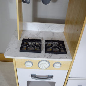 Cuisine en bois pour enfants avec four, brûleurs, accessoires de cuisine, évier et robinet - Couleur naturelle - Product Image 6