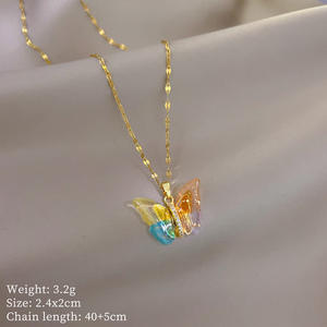 Mariposa colorida de alas finas, nuevo collar Unisex de moda con microincrustaciones chapadas en oro de acero inoxidable, personalidad de moda - Product Image 6