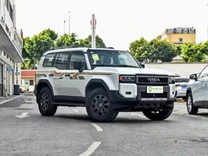 2022 To-yotaPrado SUV Interior usado Excelentes capacidades todoterreno Transmisión manual Conducción a la izquierda - Product Image 4