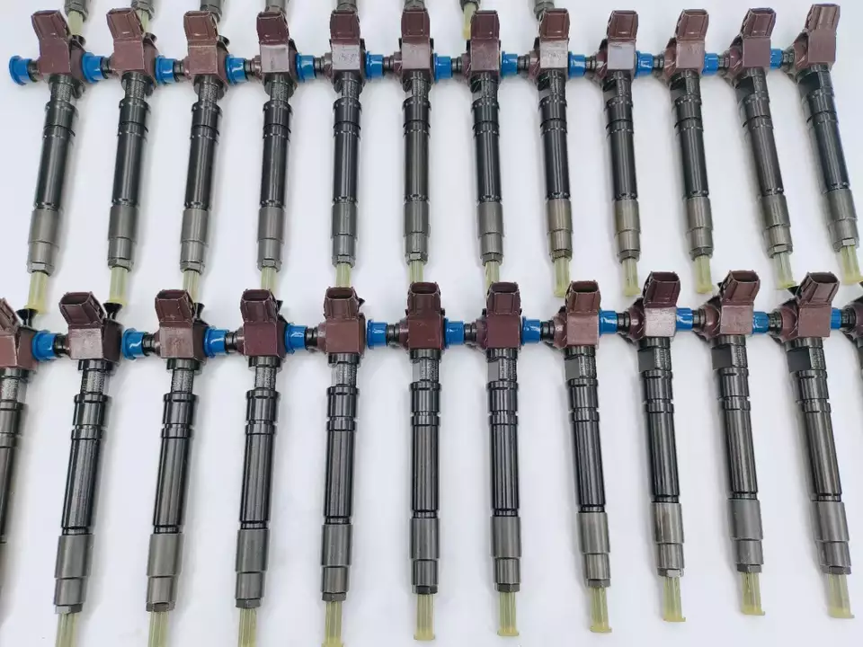 diesel fuel injector common rail injector 23670-0E020 295700-0560 23670-0E010 295700-0550 fuel injector