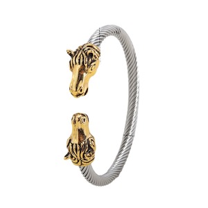 Pulsera Abierta de Acero Inoxidable con Diseño de Esqueleto, Joyería Unisex, Banda de Alambre Trenzado de 6.5cm de Largo, para Moda Europea y Americana - Product Image 5