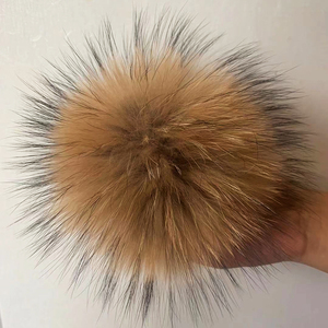 Pompón <span class=keywords><strong>de</strong></span> piel natural grande, Bola <span class=keywords><strong>de</strong></span> pompón <span class=keywords><strong>de</strong></span> piel <span class=keywords><strong>de</strong></span> mapache para sombreros, pompón <span class=keywords><strong>de</strong></span> bolas <span class=keywords><strong>de</strong></span> piel con pompones DIY a presión para bufandas, zapatos, <span class=keywords><strong>botas</strong></span> - Product Image 1