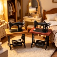 2 styles de mini-machines à coudre vintage en plastique, modèle imitation bois, pour décoration de maison de poupée et micro-scènes