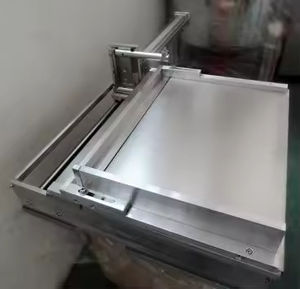 Pequeña máquina automática para hacer jabón Tamaño uniforme Corte de jabón Estampado y grabado con pantalla de logotipo de marca - Product Image 5