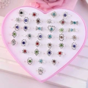 Offre Spéciale tendance Boho Style coréen gothique fille boucles d'oreilles à clipser feuille lune arc conception alliage principal à la mode pour les jeunes femmes - Product Image 1