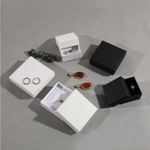 Pequeñas cajas de pendientes Kraft a granel Logotipo impreso personalizado <span class=keywords><strong>para</strong></span> tachuelas <span class=keywords><strong>y</strong></span> <span class=keywords><strong>aros</strong></span> Cartón ecológico - Product Image 2