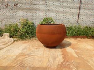 Grandes jardinières sphériques d'extérieur en acier Corten - Product Image 3