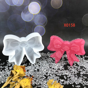 Moule de moulage en résine de silicone fait main Kingnoo, forme irrégulière, 1 pièce, style DIY, ornements décoratifs, outils pour gâteaux, en stock dans le Hebei - Product Image 5