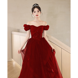 Nuevo <span class=keywords><strong>Vestido</strong></span> <span class=keywords><strong>de</strong></span> Noche <span class=keywords><strong>Rojo</strong></span> <span class=keywords><strong>de</strong></span> Lujo con Diseño <span class=keywords><strong>de</strong></span> Línea A, Largo hasta el Suelo, <span class=keywords><strong>de</strong></span> Satén con Cola Barrida, Ecológico, para Banquete - Product Image 4