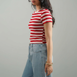 T-shirt en tricot à manches courtes et col rond rayé rouge et crème pour femme MERITORIOUS INTERNATIONAL, style décontracté, toutes saisons - Product Image 4
