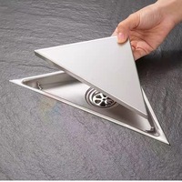 Siphon de sol triangulaire moderne en acier inoxydable pour salle de bain, anti-odeur, invisible, pour douche d'angle