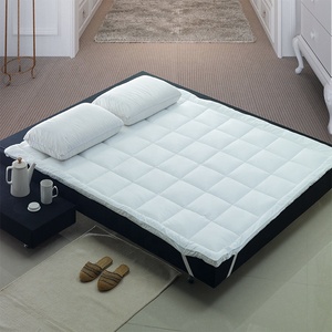 <span class=keywords><strong>Housse</strong></span> de surmatelas matelassée en microfibre avec hauteur de déflecteur en satin - Product Image 1