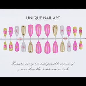 Faux ongles 3D sculptés en feuille d'or à presser, 24 pièces - Forme amande, tendance et sexy, pour femmes, vente en gros, logo personnalisé OEM - Product Image 5