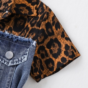 Abito in denim patchwork per ragazze, con volant, maniche corte, stampa leopardata, casual. - Product Image 4