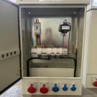 Boîte de distribution d'énergie industrielle basse tension 380V 220V avec prises, panneau de commande électrique extérieur résistant aux intempéries