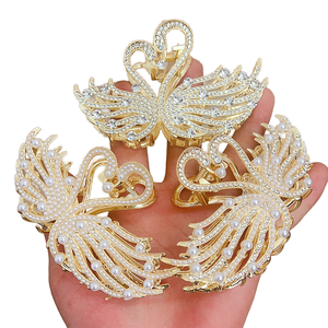 Nouvelle pince à cheveux en alliage de diamant <span class=keywords><strong>vintage</strong></span> surdimensionnée de luxe avec perle en métal et strass, design cygne, décoration de cheveux - Product Image 1