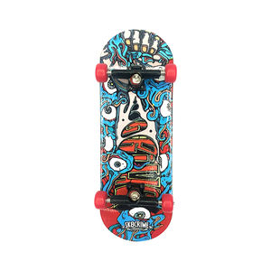 Vente en gros de mini fingerboards complets en bois d'érable à 5 plis personnalisés - Product Image 5