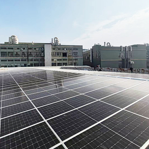 Système de stockage d'énergie solaire commercial et industriel 76,8 V 314 Ah, solution hybride, panneaux en silicium monocristallin, énergie de toit - Product Image 3
