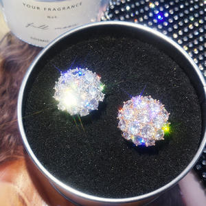 Anillo de Cristal con Tres Joyas, Oro Rosa y Plata, Engaste Pavé, Forma de Bola, Joyería de Compromiso - Product Image 3