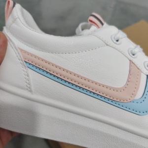 Lotes de Calzado Deportivo <span class=keywords><strong>para</strong></span> <span class=keywords><strong>Mujer</strong></span> al por Mayor, Calzado Deportivo Popular de Primavera y Otoño, <span class=keywords><strong>Zapatos</strong></span> Blancos - Product Image 3