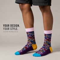 Chaussettes personnalisées OEM pour l'automne - Polyester/Nylon/Coton/Fibre de bambou/Laine, résistantes aux déchirures, respirantes, séchage rapide, imprimées