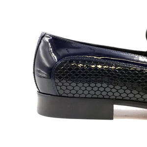 Mocasines Italianos Duraderos Hechos a Mano con Cuero Genuino, Cómodos y Fáciles de Poner, en Negro y Marrón, con Acabado Brunishing, Formales, con Logotipo Personalizado, Diseño Original de Marca - Product Image 5