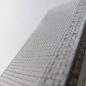 Maille d'angle en PVC auto-adhésive haute rigidité et flexible pour le renforcement des coins de mur et la finition professionnelle des cloisons sèches - Product Image 6